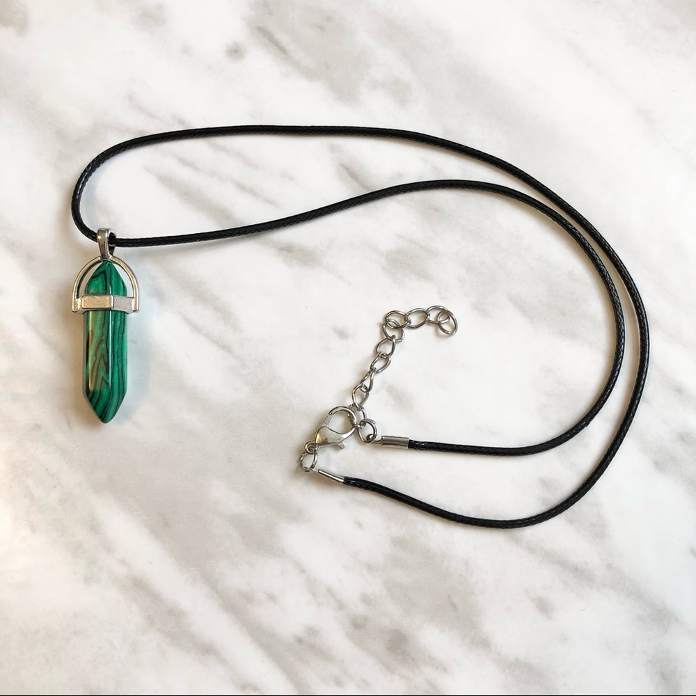 🎉 New Green Gemstone Pendant Necklace
